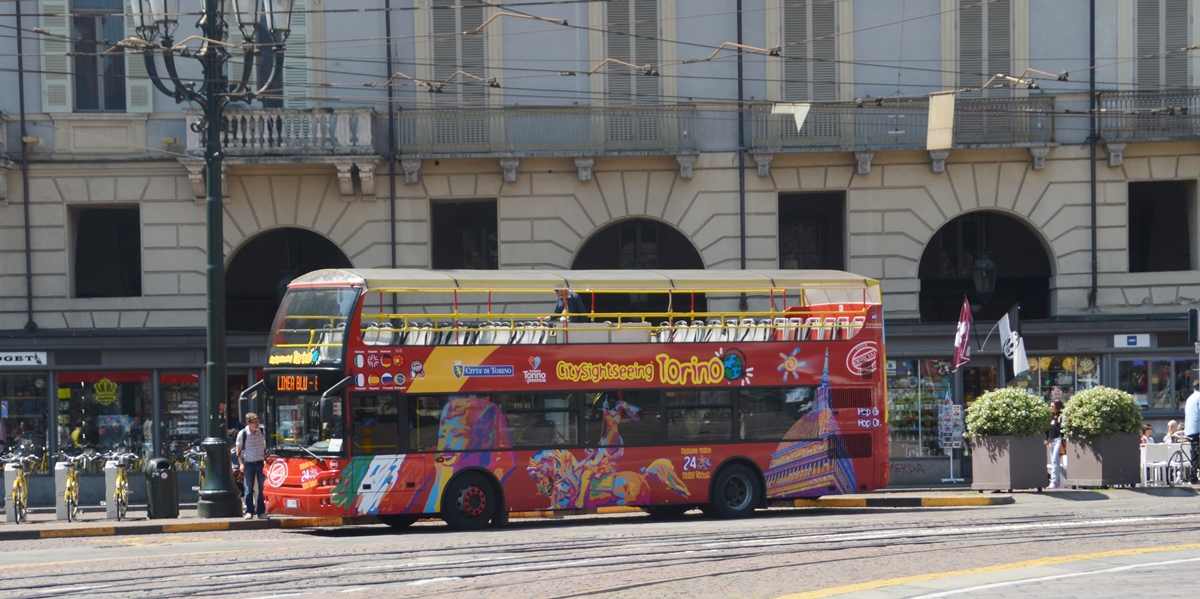 ônibus de turismo em turim