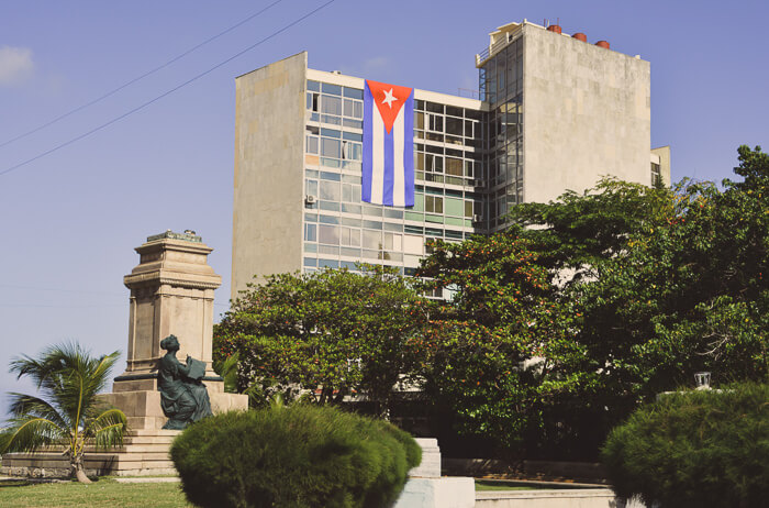 bandeira cubana em Havana
